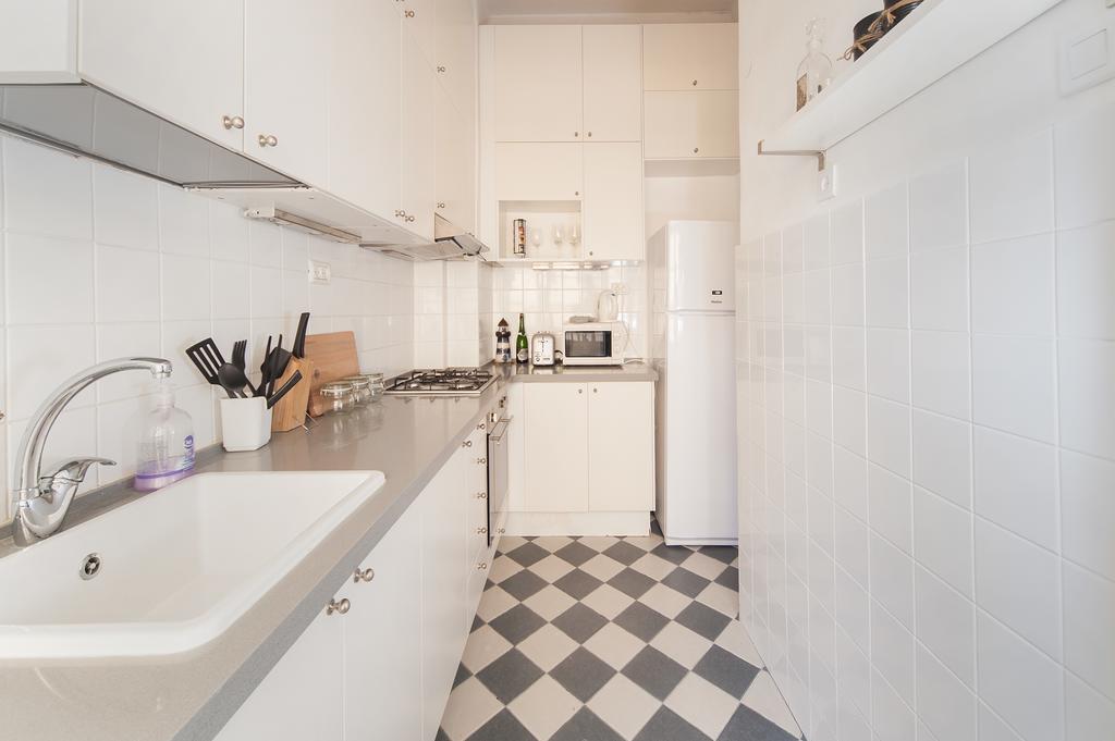 Charming 2Bd Apt W/ Balcony By Sea N' Rent Tel-Aviv Chambre photo