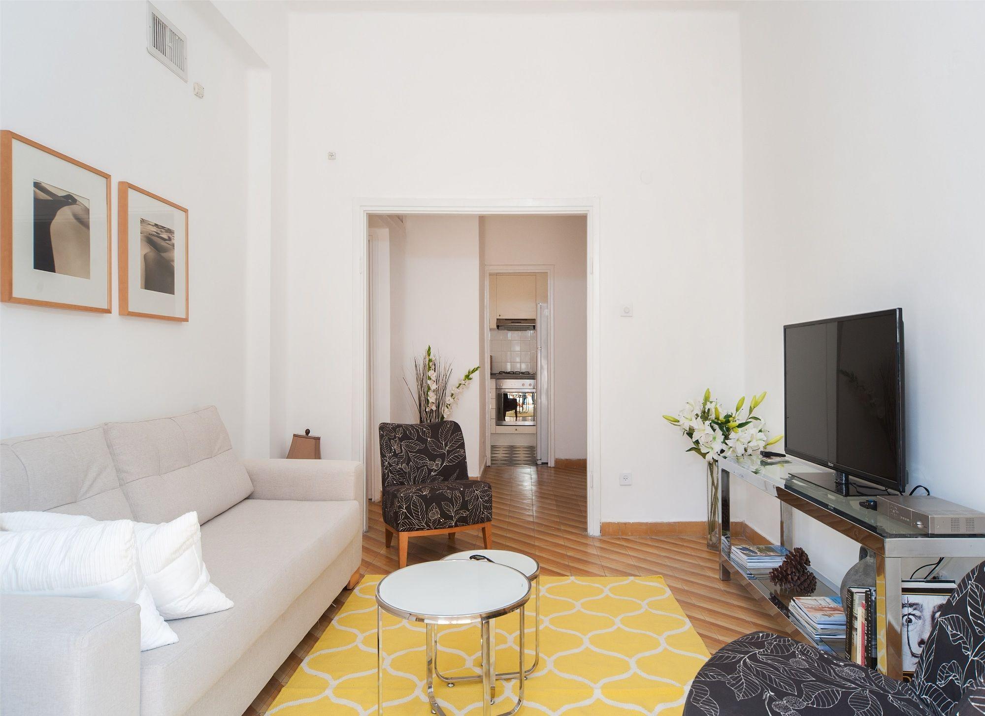 Charming 2Bd Apt W/ Balcony By Sea N' Rent Tel-Aviv Extérieur photo