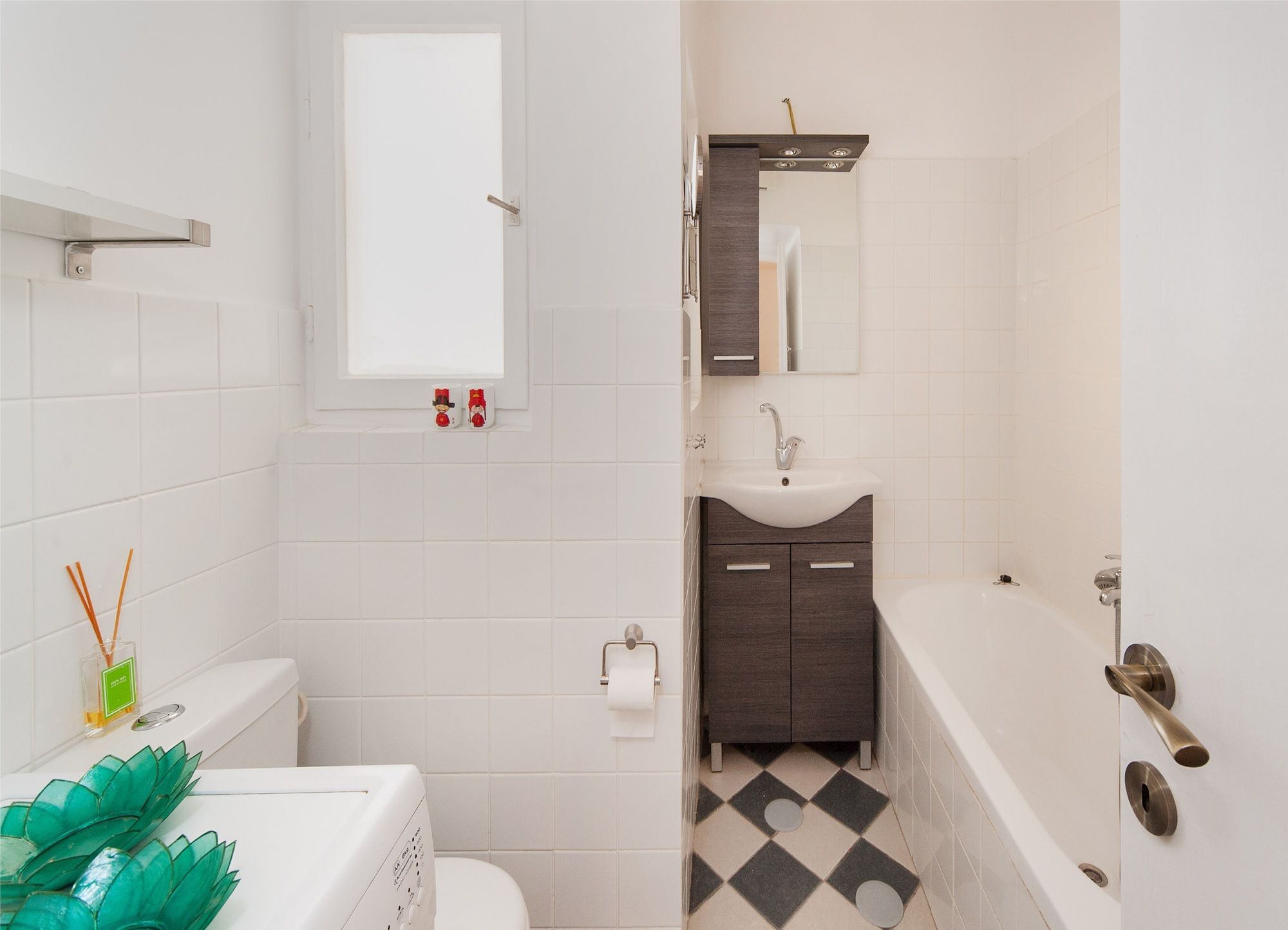 Charming 2Bd Apt W/ Balcony By Sea N' Rent Tel-Aviv Extérieur photo